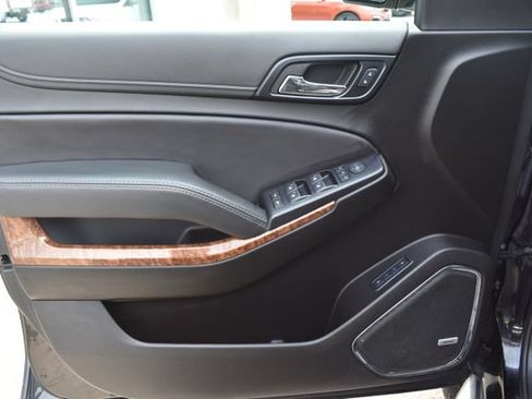 Used 2019 Chevrolet Tahoe Premier w/ RST 6.2L Performance Edition AWD/4WD image 19