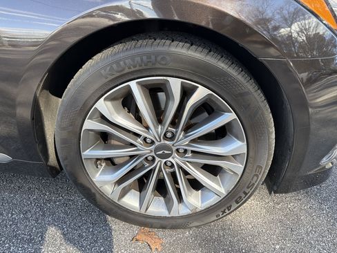 Used 2017 Genesis G80 3.8 w/ Option Group 02 image 13