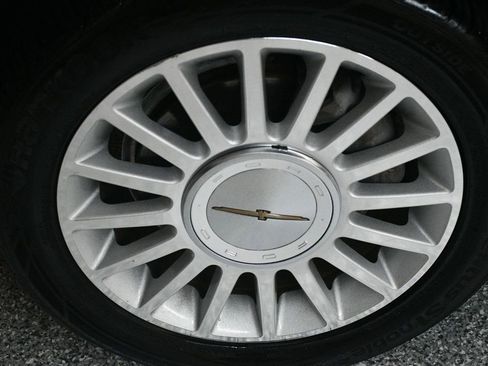 Used 2004 Ford Thunderbird RWD image 16