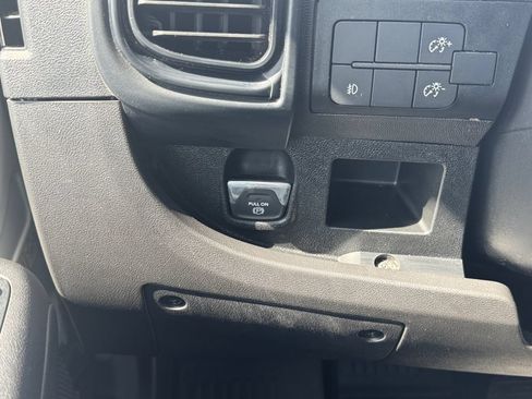 Used 2025 RAM ProMaster 2500 w/ Convenience Group FWD image 23