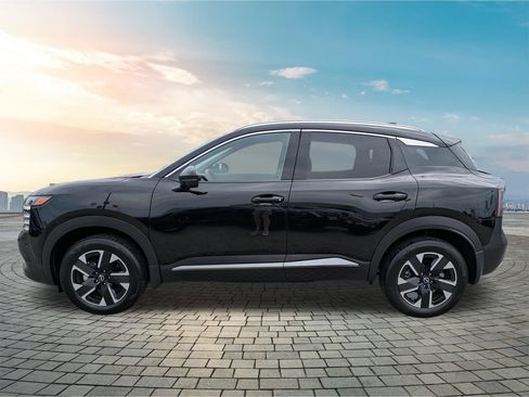 Used 2025 Nissan Kicks SR AWD/4WD image 8