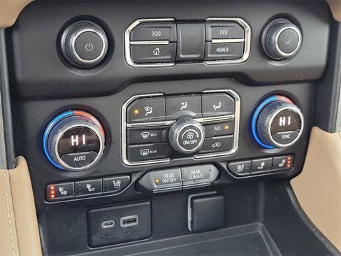 Used 2023 Chevrolet Tahoe Premier image 21