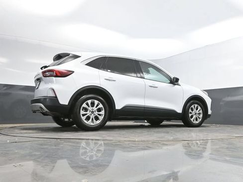 Used 2023 Ford Escape Active FWD image 43