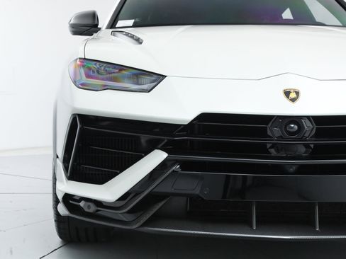 Used 2023 Lamborghini Urus Performante image 10
