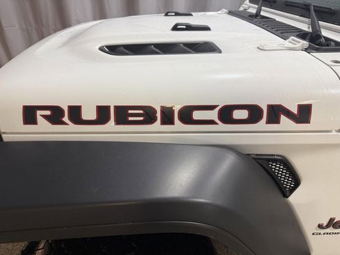 Used 2023 Jeep Gladiator Rubicon image 8