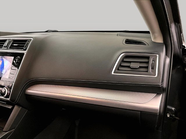 Used 2018 Subaru Outback 2.5i Premium AWD/4WD image 15