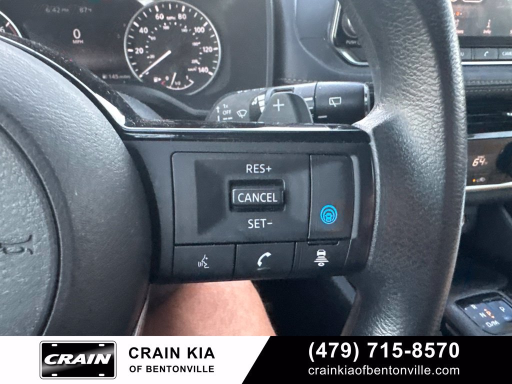 Used 2021 Nissan Rogue SV FWD image 18