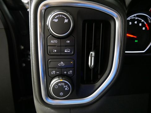 Used 2019 Chevrolet Silverado 1500 LT w/ All-Star Edition AWD/4WD image 26
