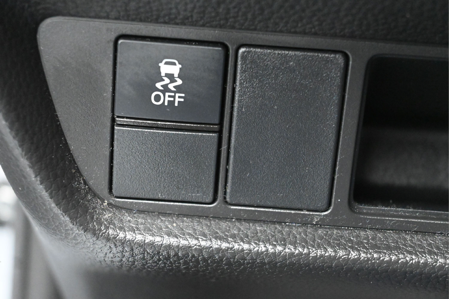 Used 2024 Honda HR-V EX-L image 17