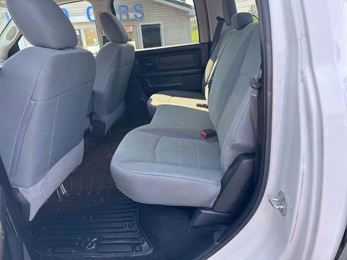 Used 2018 RAM 3500 Tradesman w/ Chrome Appearance Group image 11