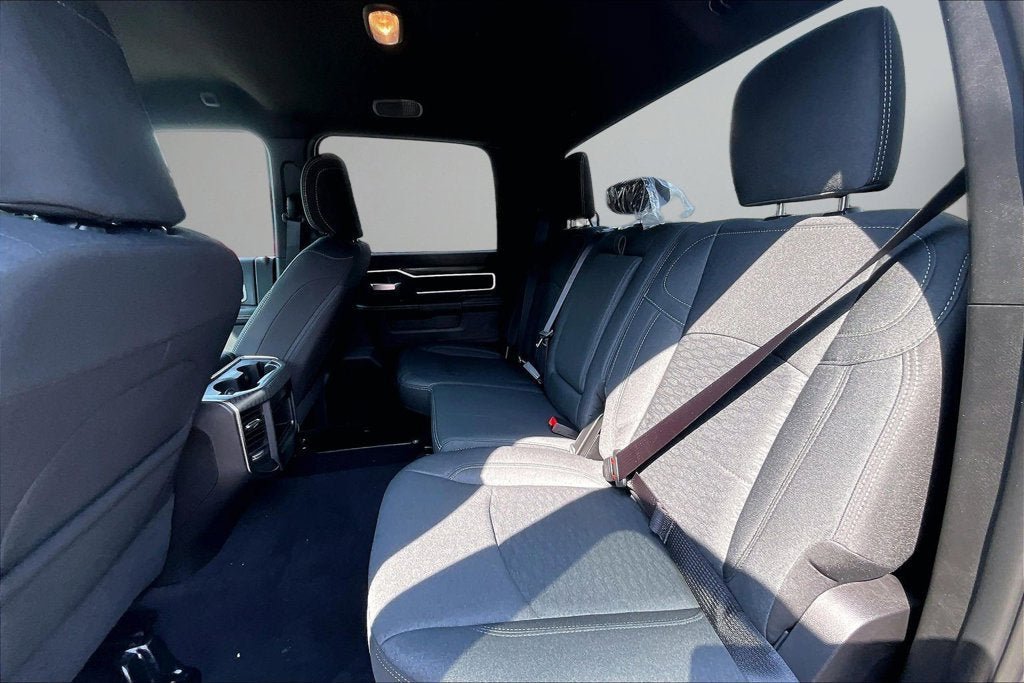 New 2026 RAM 3500 Big Horn AWD/4WD image 13