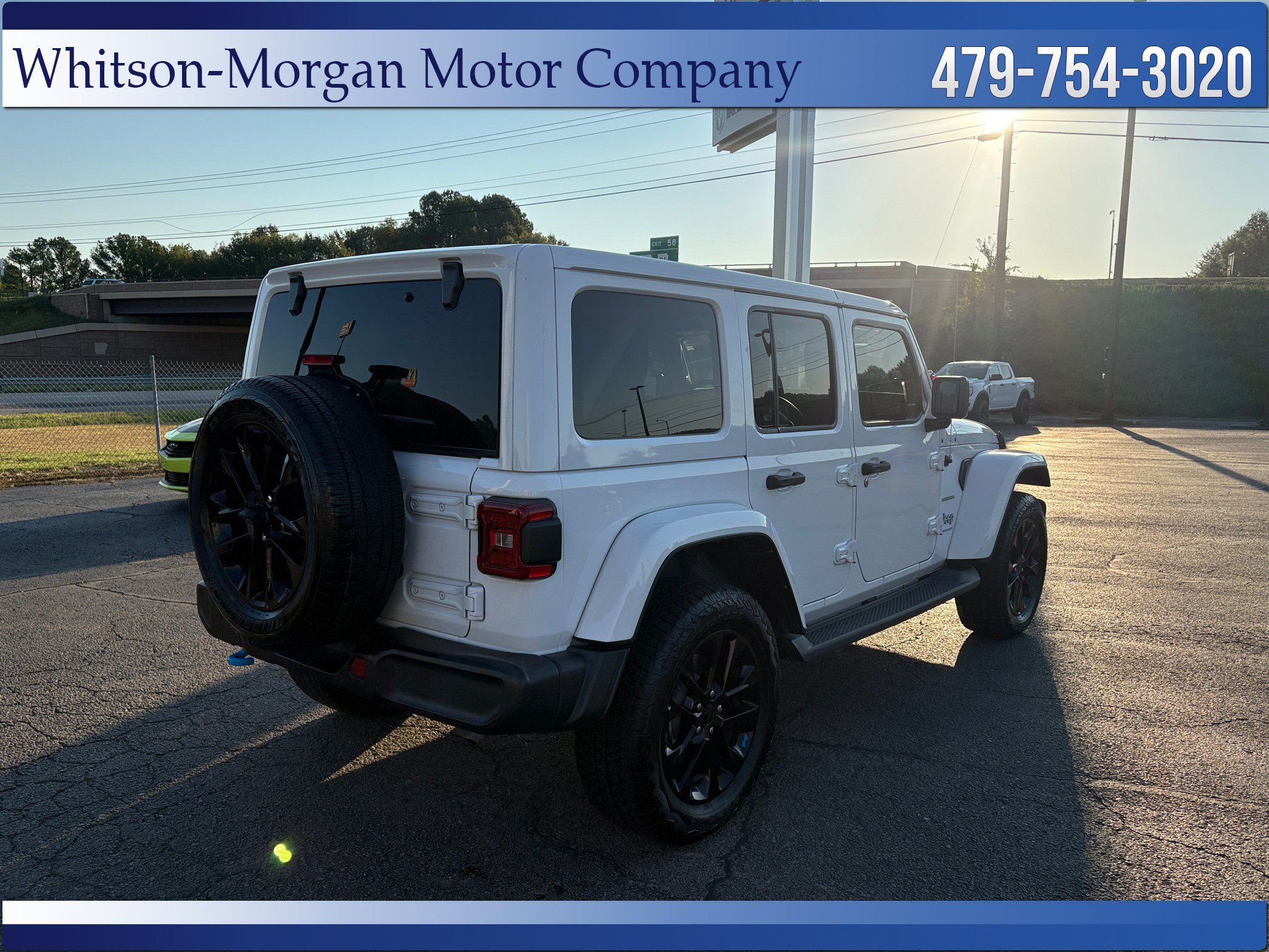 Used 2023 Jeep Wrangler Unlimited Sahara w/ Cold Weather Group AWD/4WD image 5