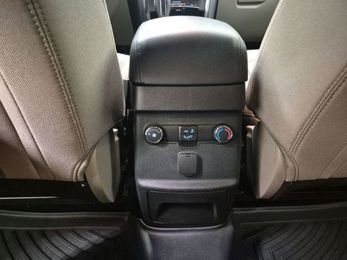 Used 2019 Ford Explorer FWD image 22