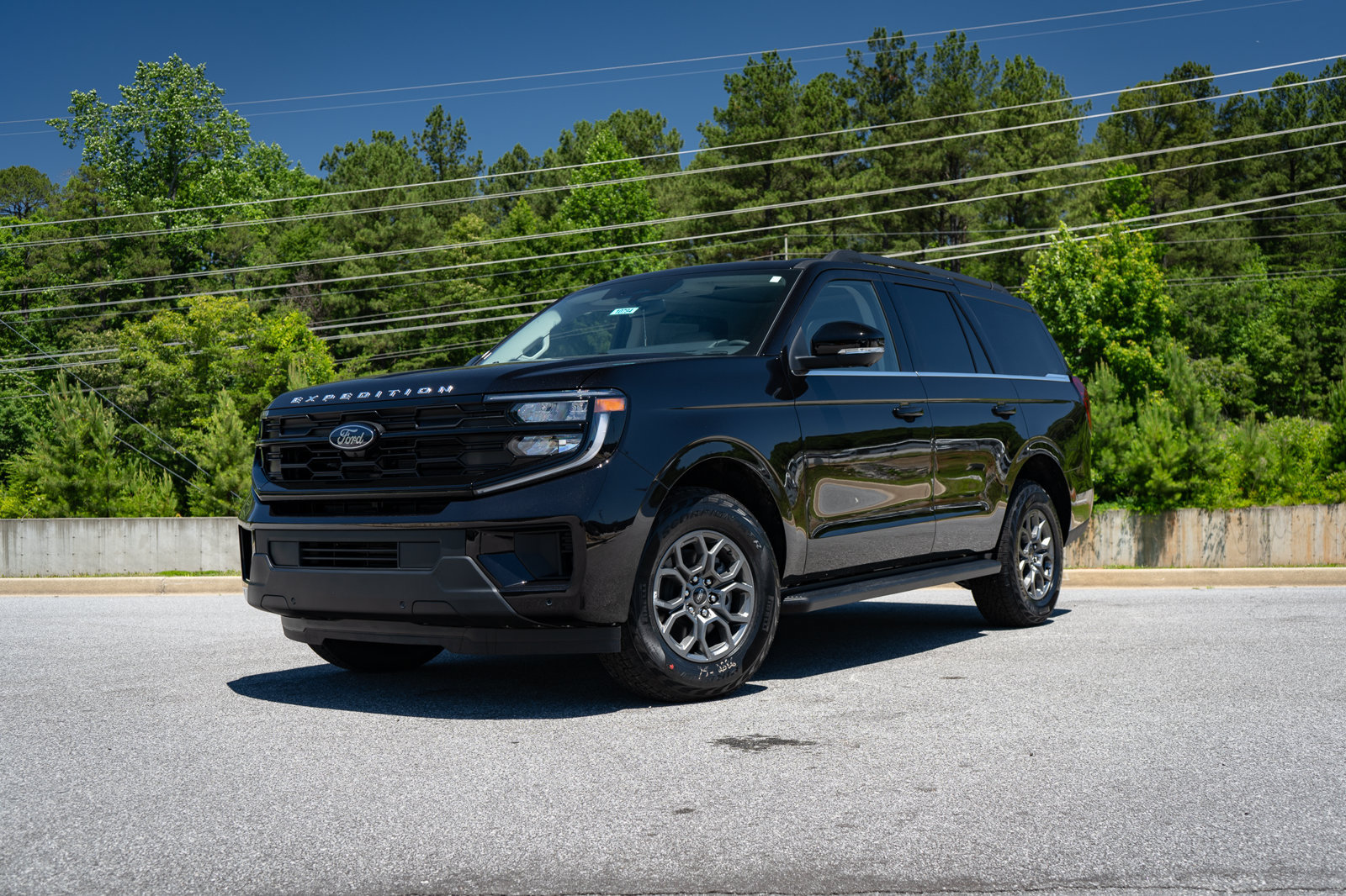 New 2026 Ford Expedition Active AWD/4WD image 1
