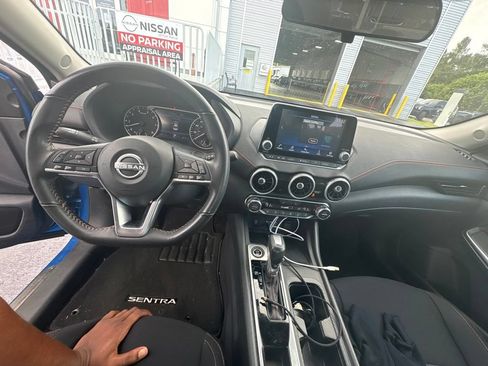 Certified 2024 Nissan Sentra SR FWD image 6