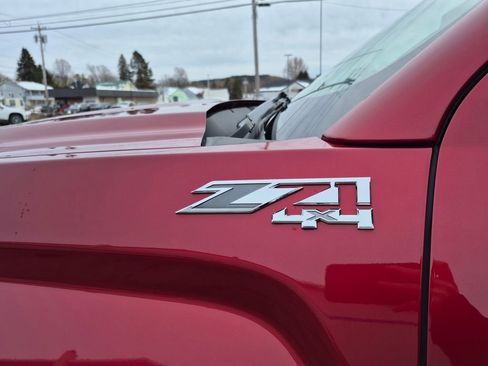 Certified 2018 GMC Sierra 2500 SLT w/ Snow Plow Prep Package image 9