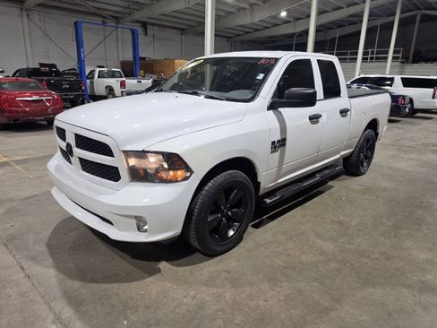 Used 2019 RAM 1500 Express w/ Express Value Package AWD/4WD image 2
