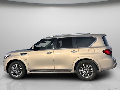 Used 2018 INFINITI QX80 Base w/ Driver Assistance Package image 8
