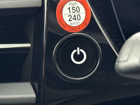 Used 2025 Porsche Macan Electric image 24