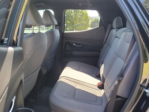 Used 2024 Hyundai Santa Cruz SE image 15