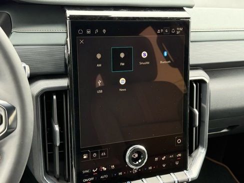 New 2026 GMC Acadia AT4 w/ Luxury Package AWD/4WD image 32