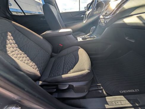Used 2018 Chevrolet Equinox LT FWD image 4
