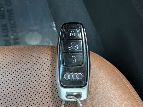 Used 2023 Audi Q8 Premium Plus AWD/4WD image 31