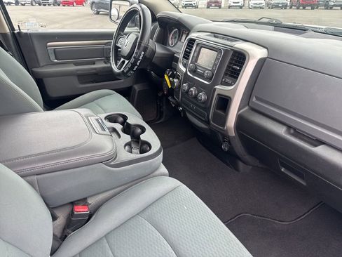 Used 2017 RAM 1500 Classic SLT RWD image 10