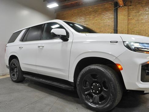 Used 2022 Chevrolet Tahoe 2WD w/ Remote Keyless Entry Package image 8