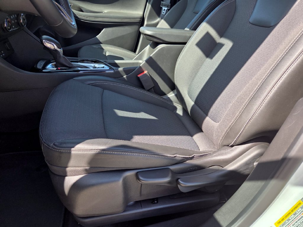 Used 2025 Buick Encore GX Preferred FWD image 10