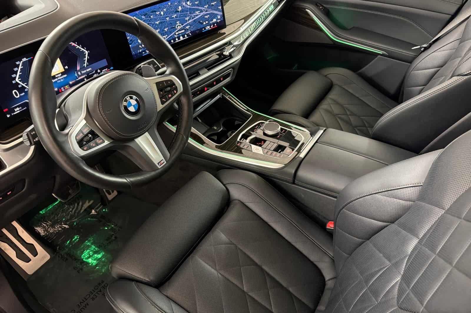 Used 2024 BMW X5 xDrive40i w/ M Sport Package AWD/4WD image 11