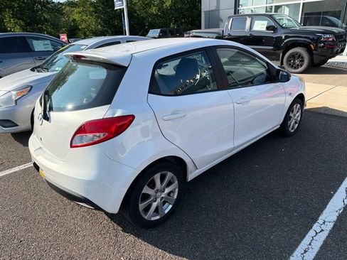 Used 2011 MAZDA MAZDA2 Touring FWD image 13