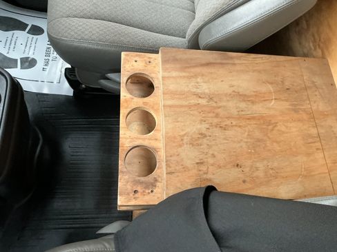 Used 2019 Chevrolet Express 3500 w/ Driver Convenience Package image 15