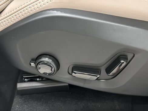 New 2026 Volvo XC90 T8 Ultra w/ Protection Package AWD/4WD image 24