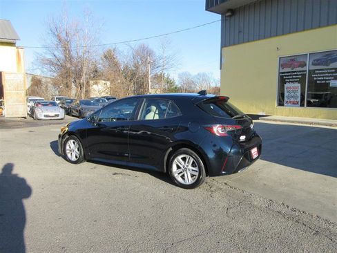 Used 2019 Toyota Corolla SE image 3