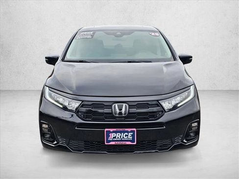Used 2025 Honda Odyssey Elite image 2