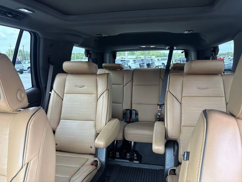 Used 2026 Cadillac Escalade Luxury RWD image 20