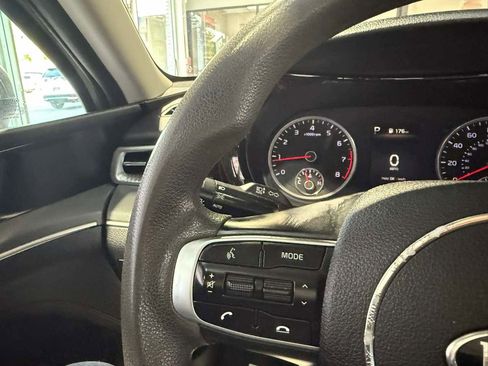 Used 2021 Kia K5 LXS image 18