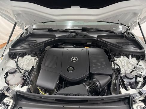 Used 2026 Mercedes-Benz GLC 300 image 31