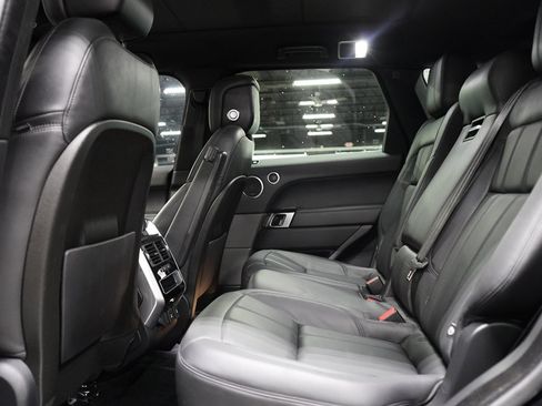 Used 2019 Land Rover Range Rover Sport HSE AWD/4WD image 14