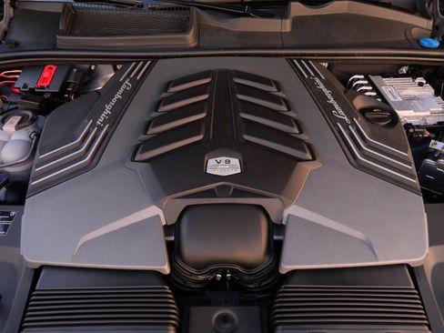 Used 2024 Lamborghini Urus Performante image 22