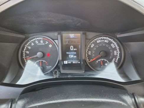 Used 2021 Toyota Tacoma SR AWD/4WD image 20