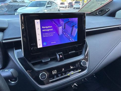 Used 2023 Toyota Corolla SE w/ SE Premium Package image 15