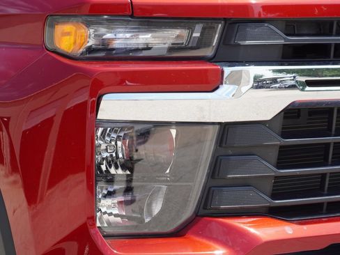 Used 2024 Chevrolet Silverado 2500 LT w/ Texas Edition AWD/4WD image 4