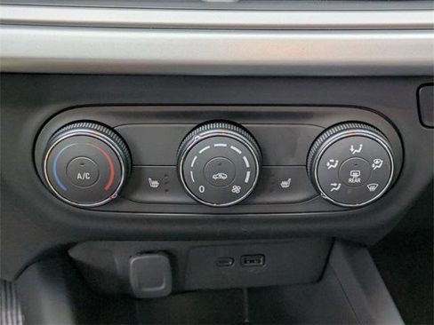 New 2026 Chevrolet Trax LS w/ LS Convenience Package image 20