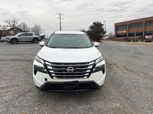 Used 2025 Nissan Rogue SV image 21