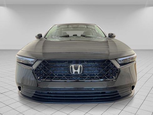 New 2025 Honda Accord SE image 9