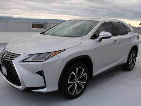 Used 2018 Lexus RX 350 FWD w/ Premium Package image 6