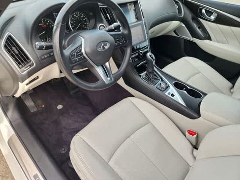 Used 2023 INFINITI Q50 Sensory RWD image 2