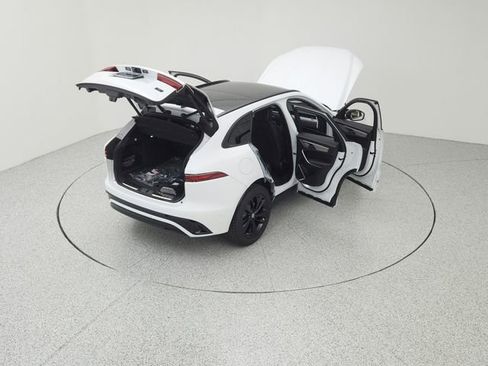 New 2026 Jaguar F-PACE R-Dynamic S image 16
